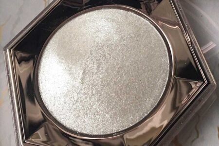 fenty beauty diamond bomb how many carats open