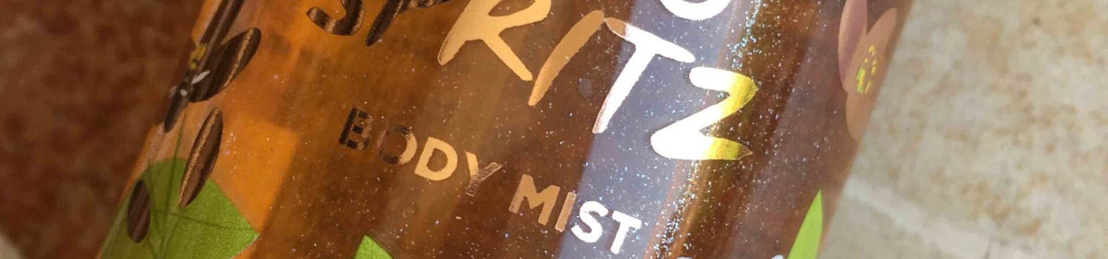 shaka beauty coco spritz body mist closeup