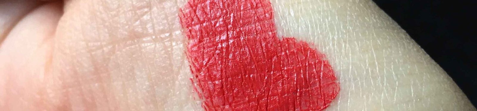 maybelline ink crayon hustle in heels cuore