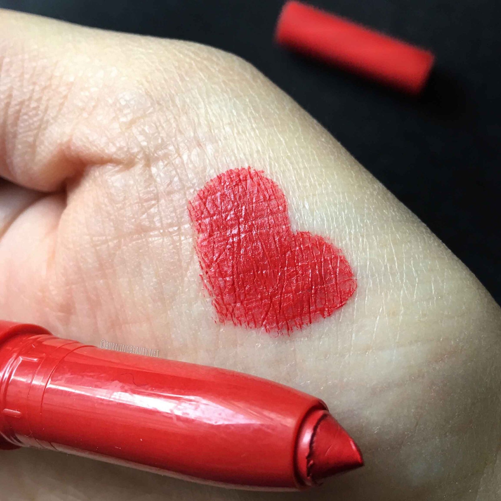 maybelline ink crayon hustle in heels cuore